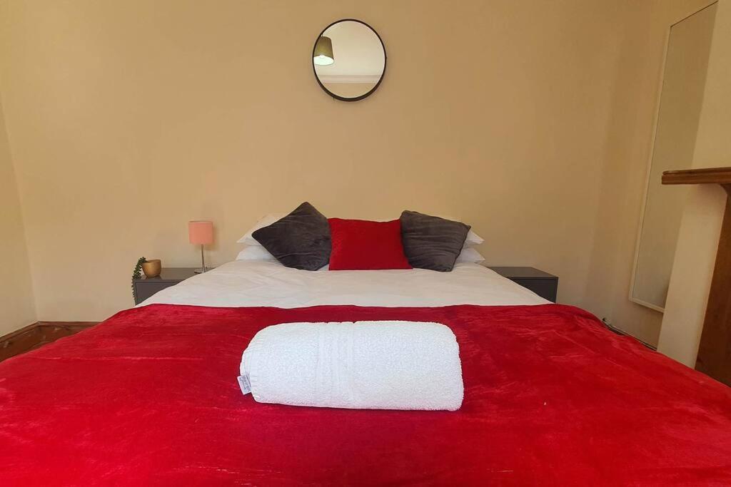 Free Netflix, Large House, Great Price Apartment Cardiff Exterior photo